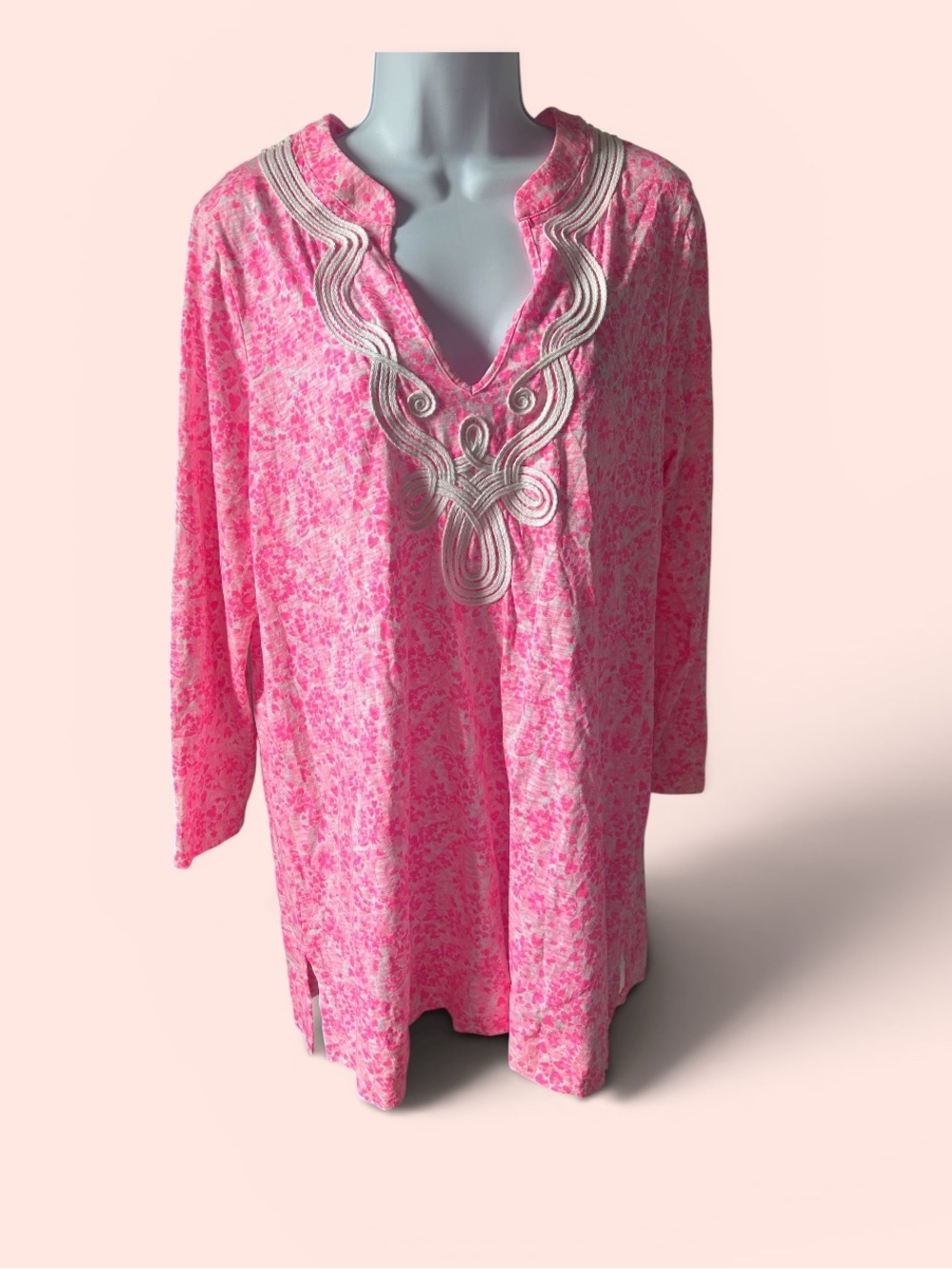 Lilly Pulitzer XL Pink Embroidered V-Neck Tunic Top